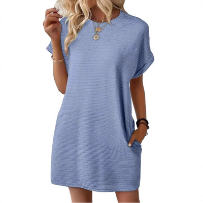 Yvette | Minimalistische zomerjurk met ronde hals en tijdloze eenvoud