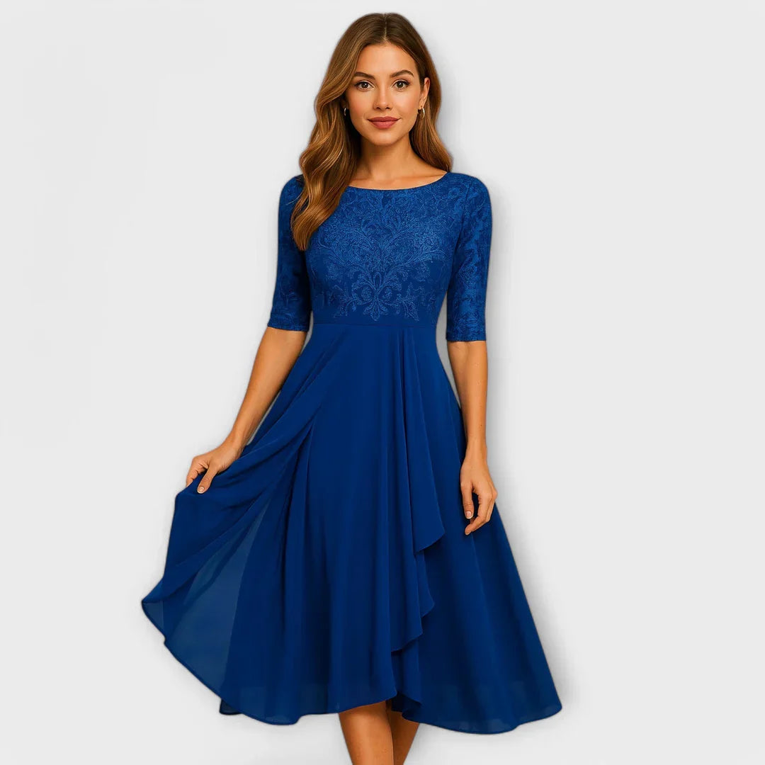 Annelies | Midi-jurk met kant en sierlijke details