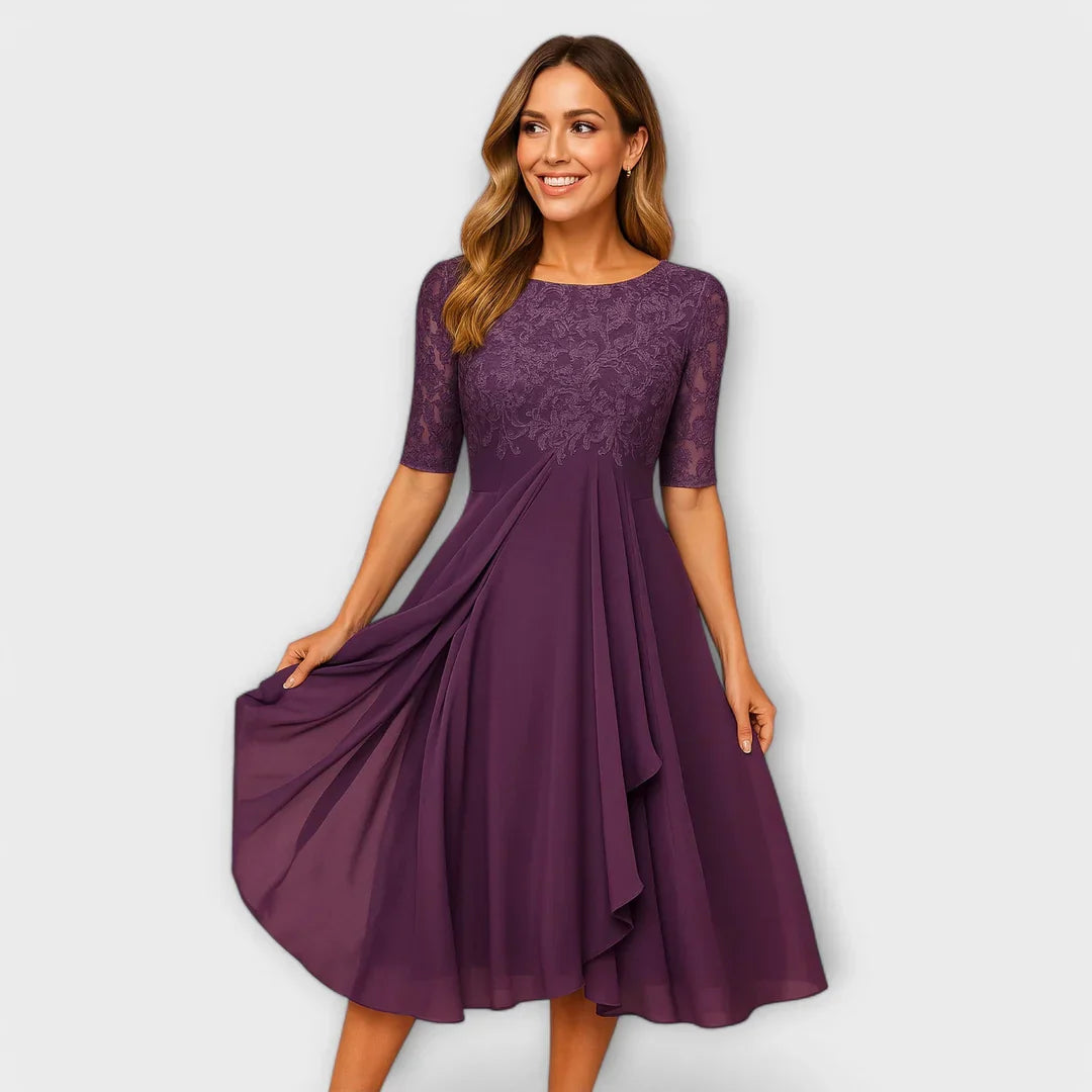 Annelies | Midi-jurk met kant en sierlijke details