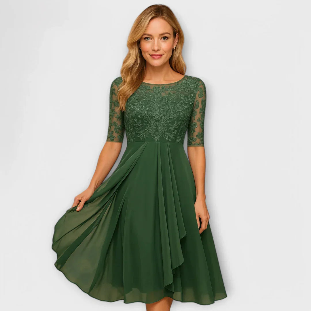 Annelies | Midi-jurk met kant en sierlijke details