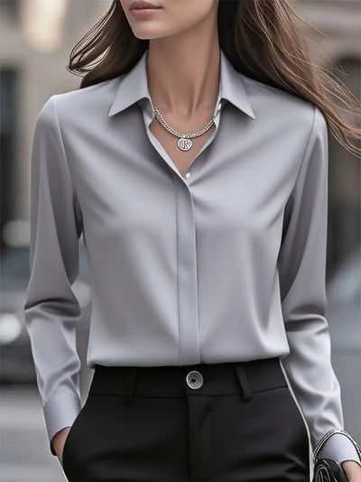 Amiliana | Luxe blouse met verborgen knoopsluiting