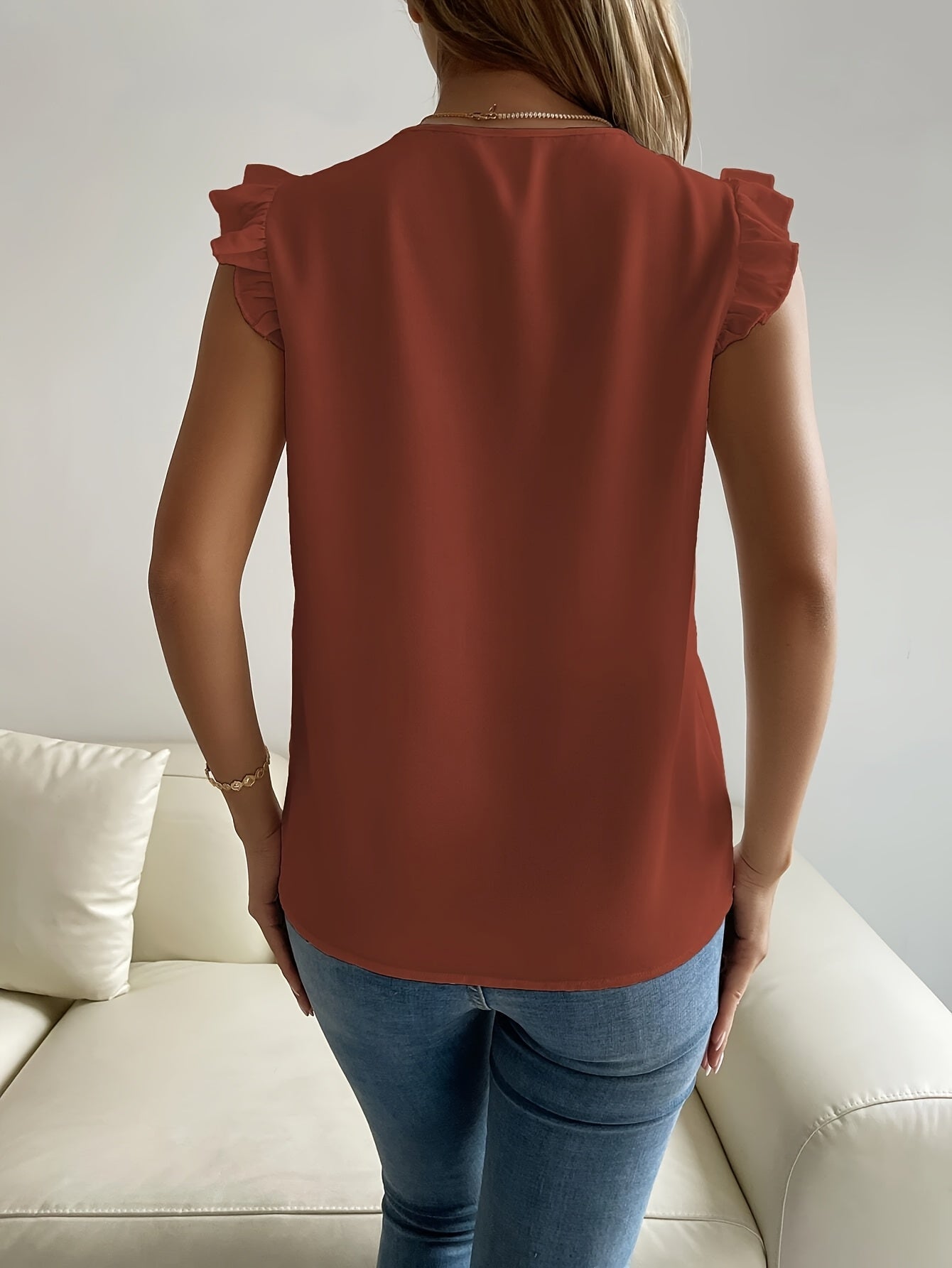 Odette | V-hals blouse met zwierige mouwen