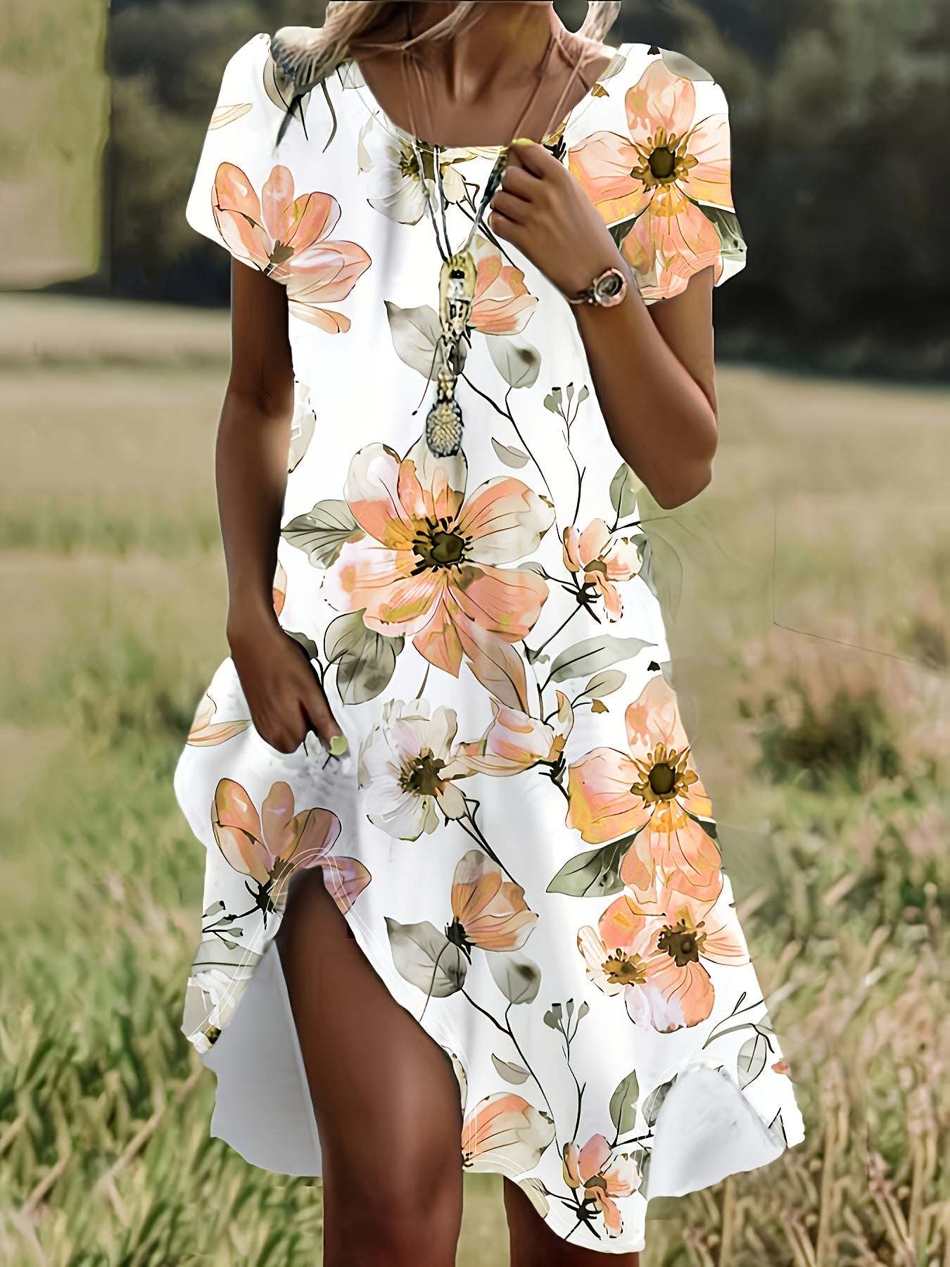 Noëlle | Zomerjurk met ronde hals en levendige bloemenprint