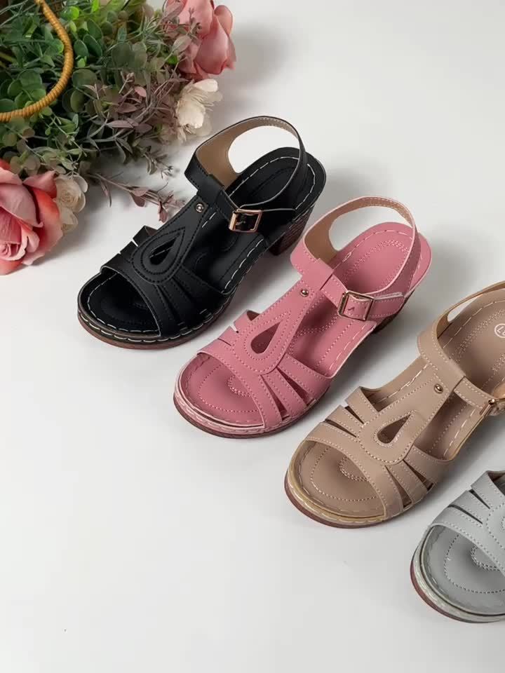 Eléna | Vintage Blokhak Sandalen met Cut-Out Design
