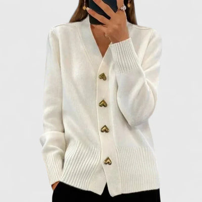 Annette | Elegante cardigan met hartknopen