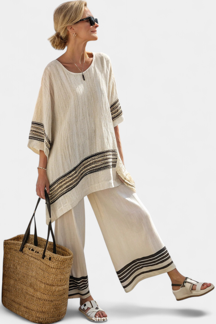 Mirthe | Luchtige tweedelige set met strepen en oversized pasvorm