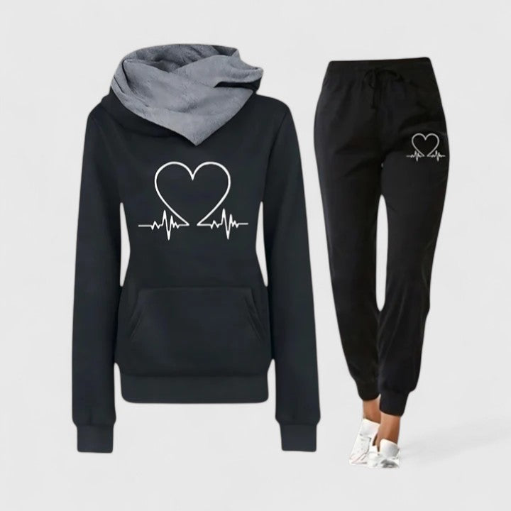 Lisette | Comfortabele hoodie-set met hartslagdetail