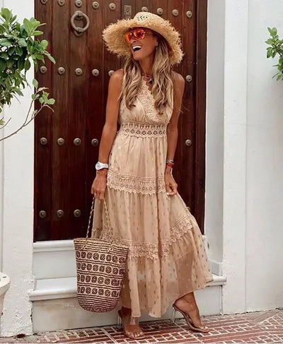 Liliane | Mouwloze maxi-jurk met kant en hoge taille
