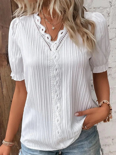 Liliane | Witte zomertop met kant en V-hals