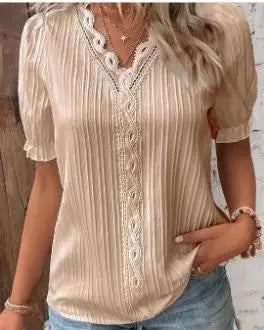 Liliane | Witte zomertop met kant en V-hals