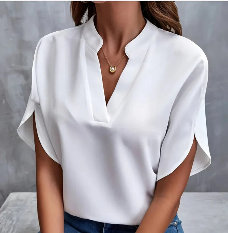 Mireille | V-hals blouse met kant en korte mouw