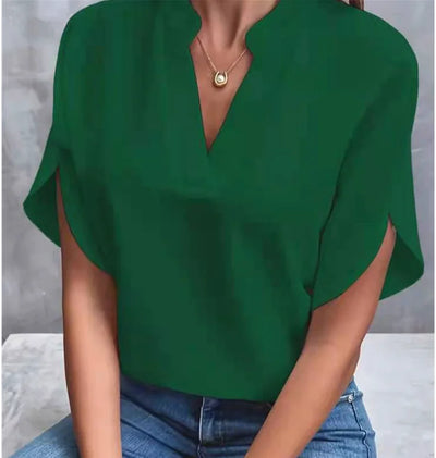 Mireille | V-hals blouse met kant en korte mouw