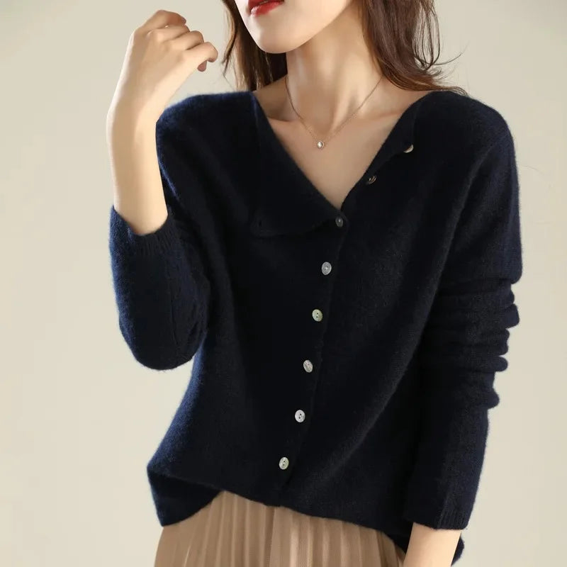 Mireille | Gebreid vest met elegante knopen