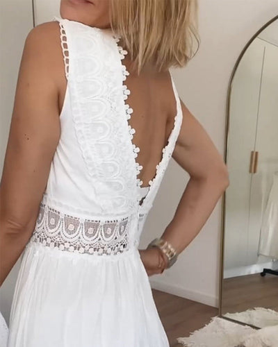 Marise | Mouwloze zomerjurk met kanten details en V-hals