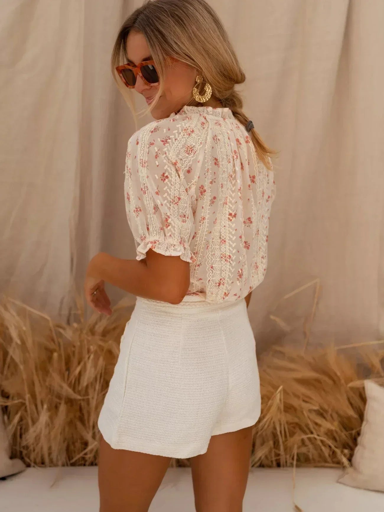 Mirelle | Blouse met bloemenprint en romantisch detail