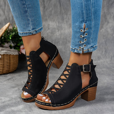 Isalie | Luchtige Blokhaksandalen met Cut-Out Design