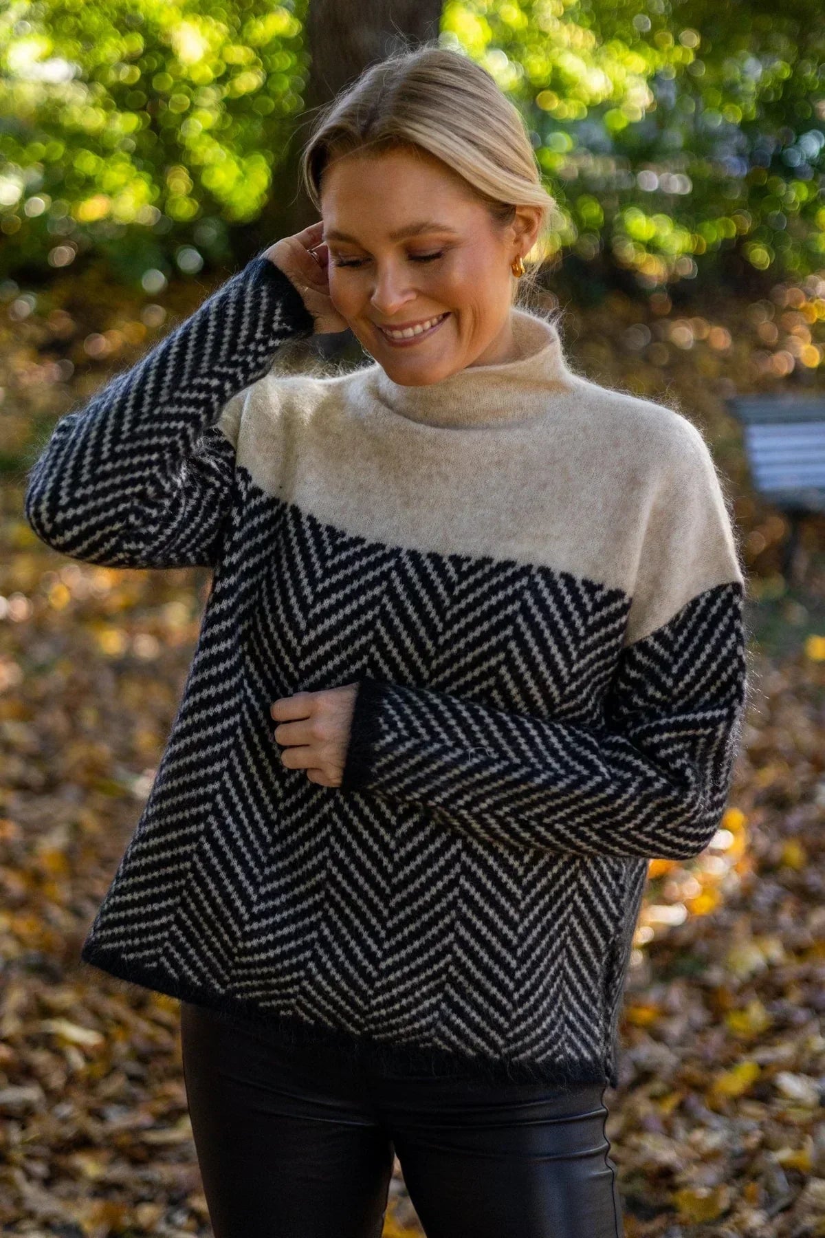 Sophie | Rollkragen trui met visgraatdetails