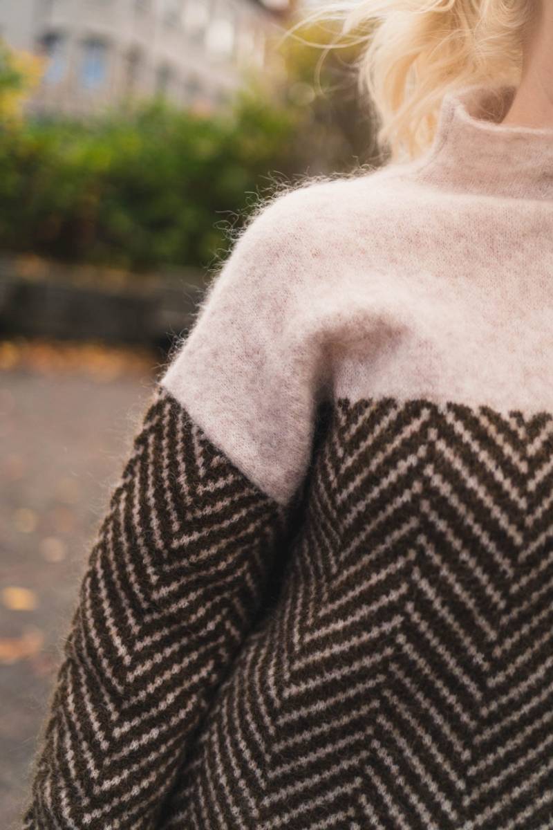 Sophie | Rollkragen trui met visgraatdetails